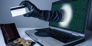 Як захиститись від онлайн шахраїв: корисні поради